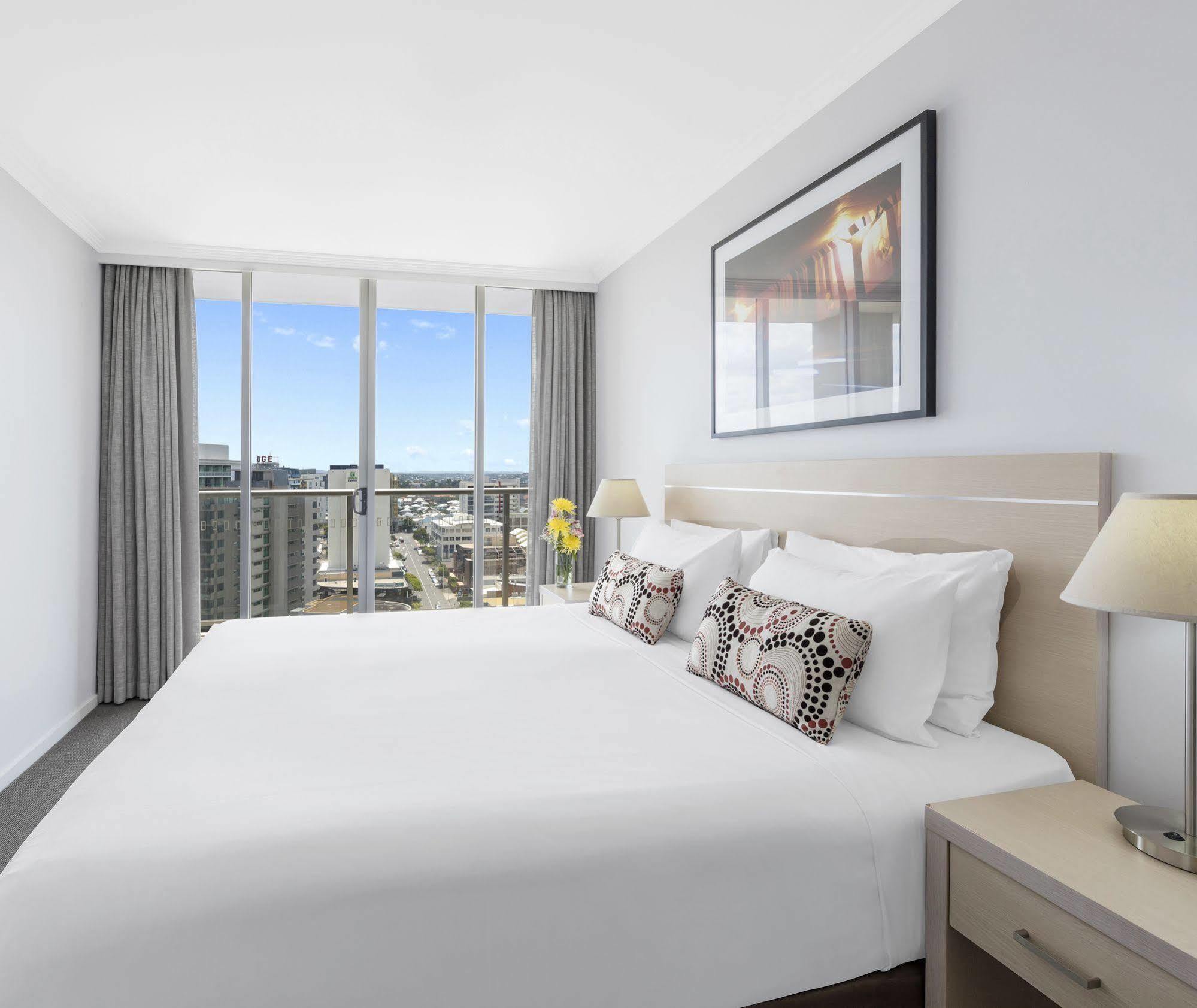 Oaks Brisbane Lexicon Suites Eksteriør bilde